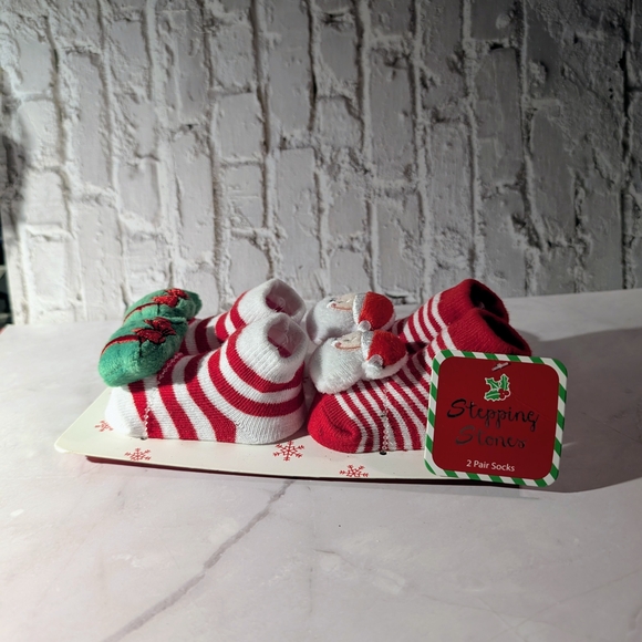 Festive Baby Socks Set 1-2T with Stuffed Santa and Stuffed Gift Bow Designs 🎁🎁 - Picture 3 of 7
